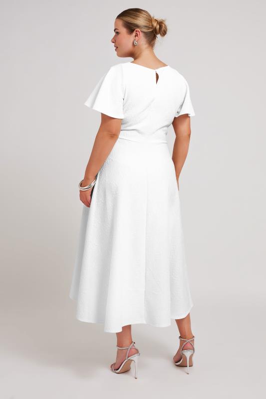 YOURS LONDON Plus Size White Dipped Hemline Jacquard Dress | Yours Clothing 4
