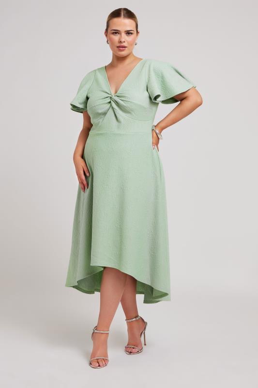 YOURS LONDON Plus Size Green Dipped Hemline Jacquard Dress | Yours Clothing 3