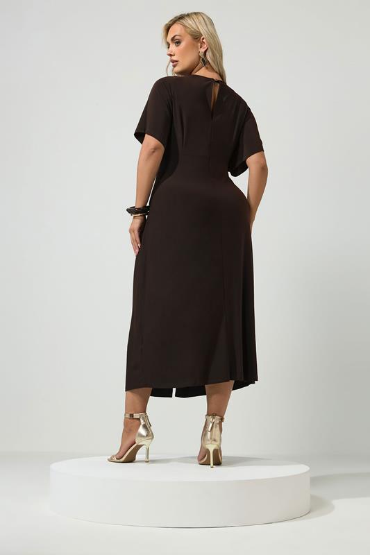 chocolate brown plus size dresses Cicinia Mother Of The Bride Dress Long Chiffon A-line V-neck Floor Length This features broderie anglaise detailing Brown Plus Size Dresses |
