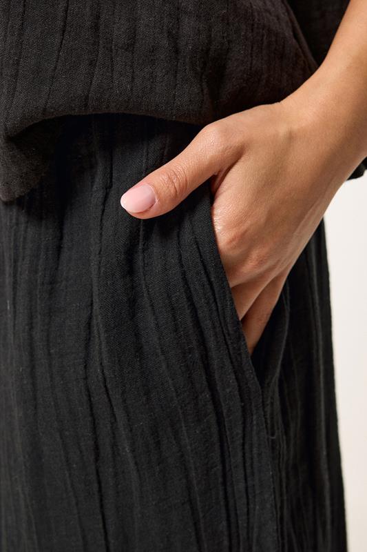 PixieGirl Petite Women's Black Cotton Cheesecloth Cropped Wide Leg Trousers | PixieGirl 4