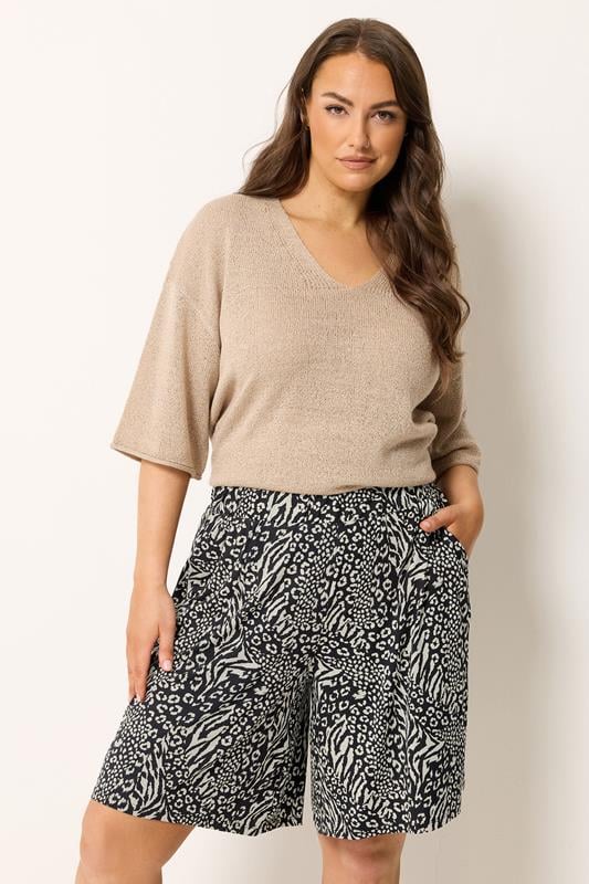  YOURS Curve Black Animal Shorts