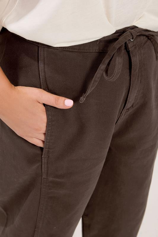 YOURS Plus Size Brown Barrel Leg Cropped Jeans | Yours Clothing 4