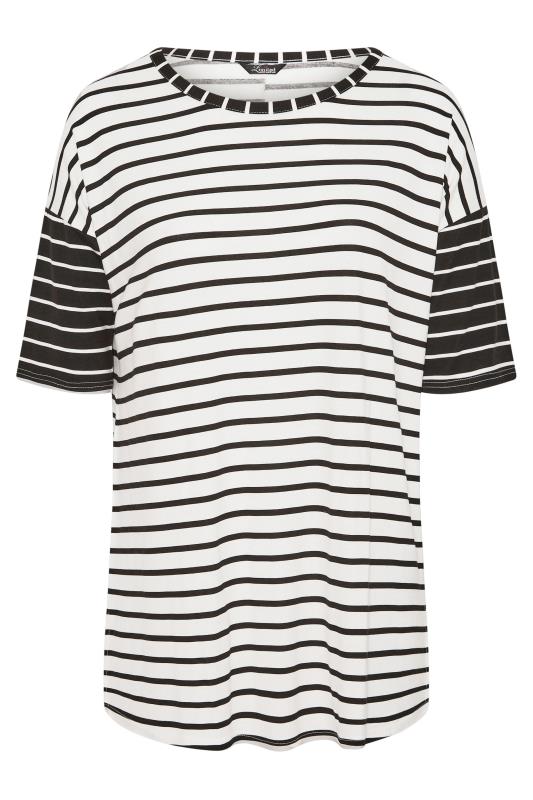 LIMITED COLLECTION Curve Black & White Stripe Oversized T-Shirt_F.jpg