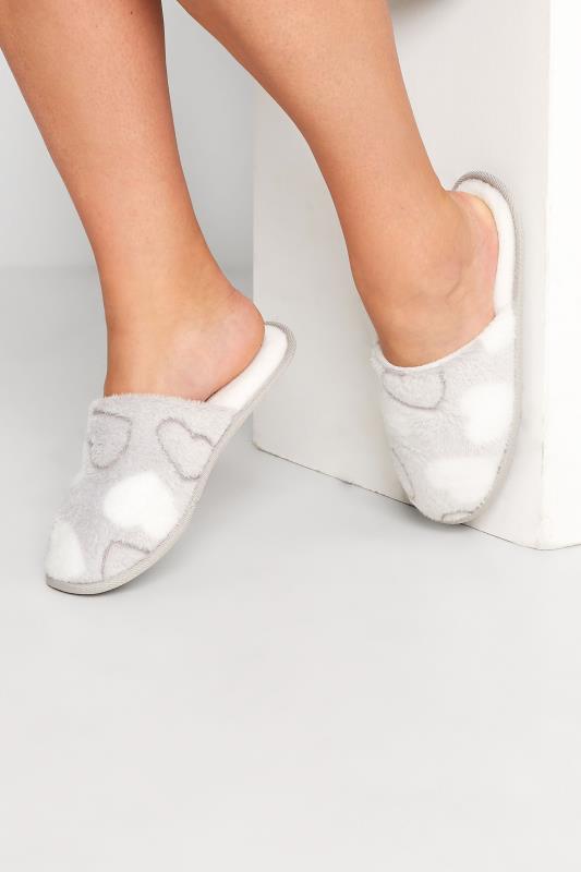  Grande Taille White & Grey Heart Print Mule Slippers In Extra Wide EEE Fit