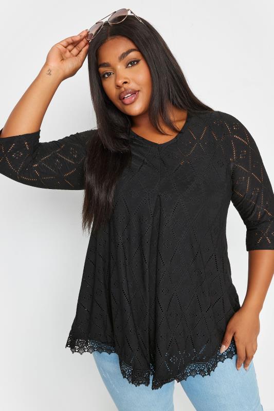  Grande Taille YOURS Curve Black Broderie Anglaise Pleat Front Top