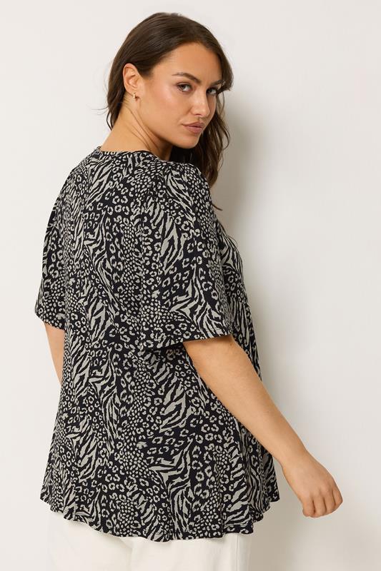 YOURS Plus Size Black Leopard Print Pleated Swing Top | Yours Clothing 2