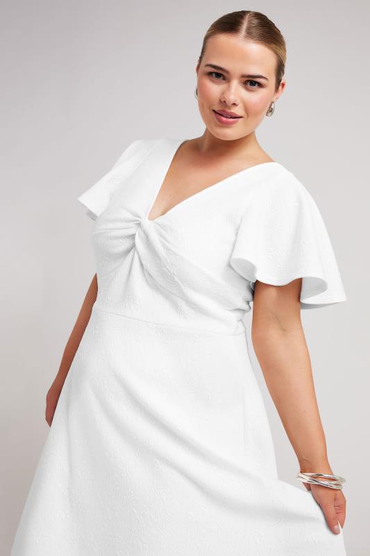 YOURS LONDON Plus Size White Dipped Hemline Jacquard Dress | Yours Clothing 2