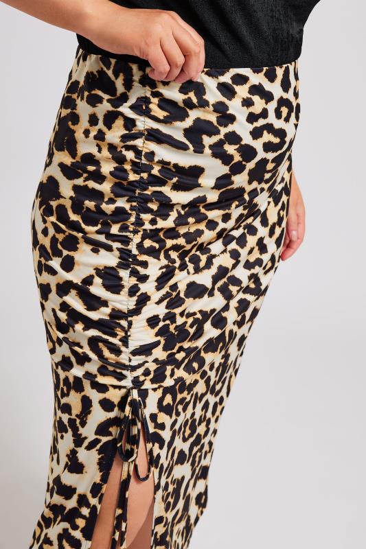 YOURS LONDON Plus Size Brown Leopard Print Ruched Midaxi Skirt | Yours Clothing 5