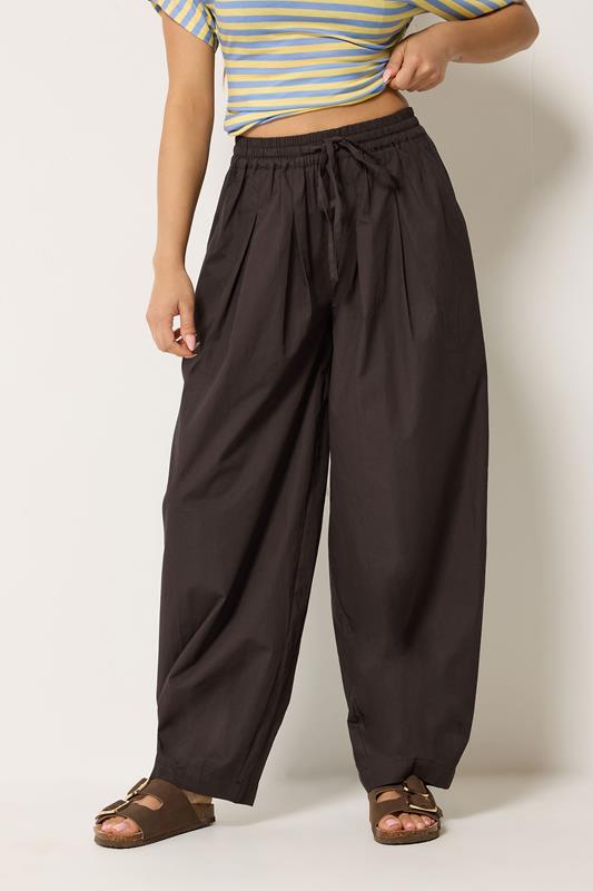 PixieGirl Petite Women's Chocolate Brown Poplin Cotton Barrel Leg Trousers | PixieGirl 1