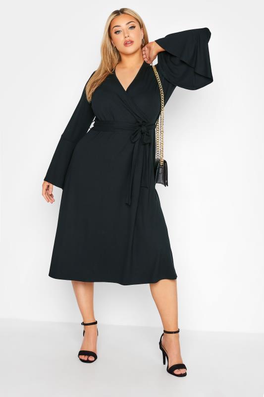  dla puszystych LIMITED COLLECTION Curve Black Flare Sleeve Wrap Dress