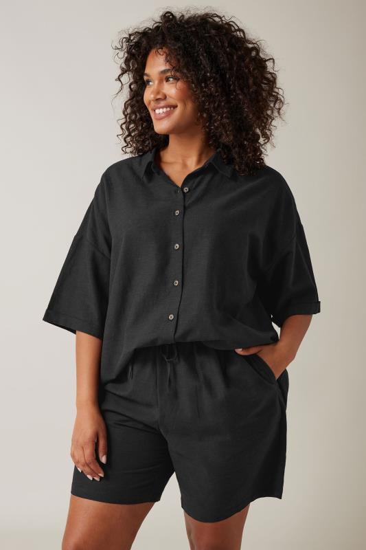 Plus Size  EVANS Curve Black Linen Shorts