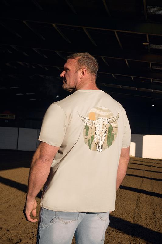  BadRhino Big & Tall Naturelbruin T-shirt met koeienschedel