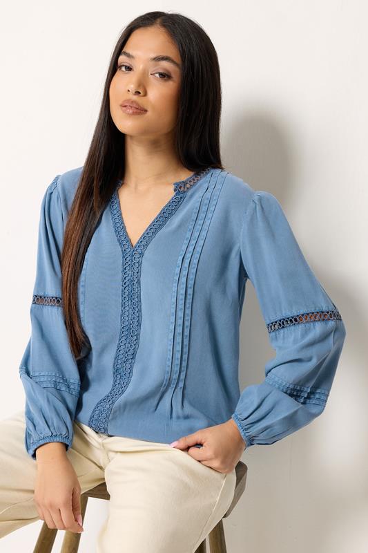  M&Co Petite Blue Lace Trim Pintuck Blouse