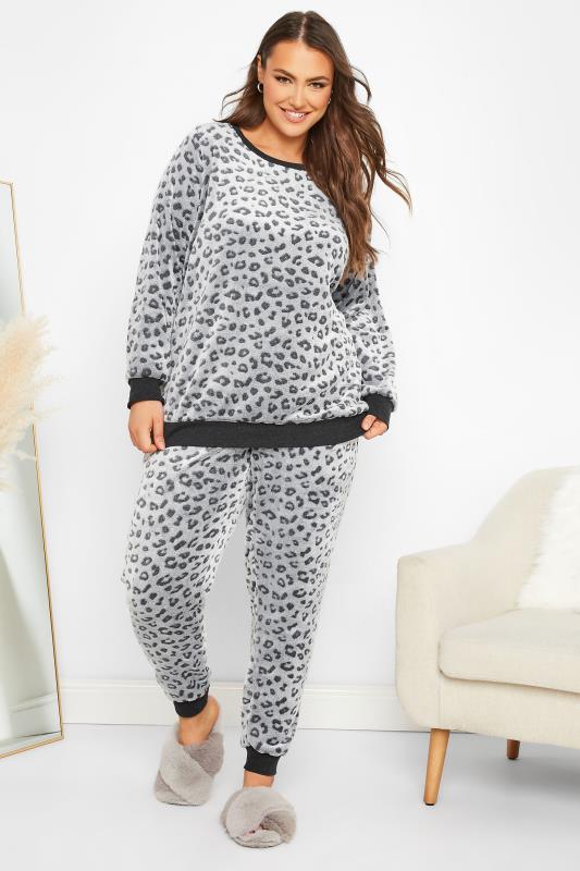 Plus Size Grey Leopard Fleece Lounge Set | Yours Clothing 2