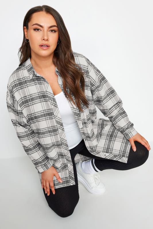  Grande Taille YOURS Curve White & Grey Oversized Boyfriend Shirt