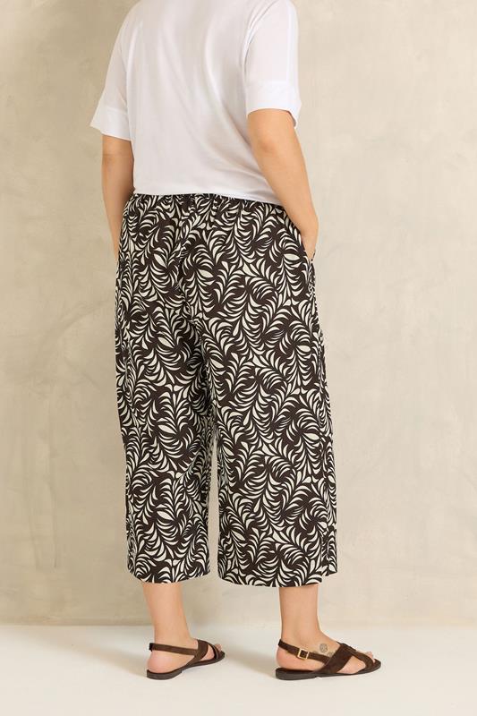 EVANS Plus Size Brown Leaf Print Linen Cropped Trousers | Evans 5