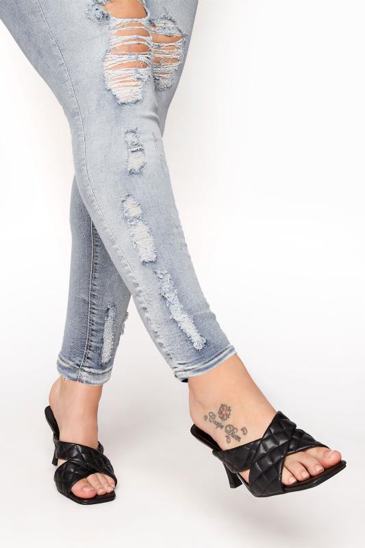 Curve Bleach Blue Extreme Distressed JENNY Jeggings 3
