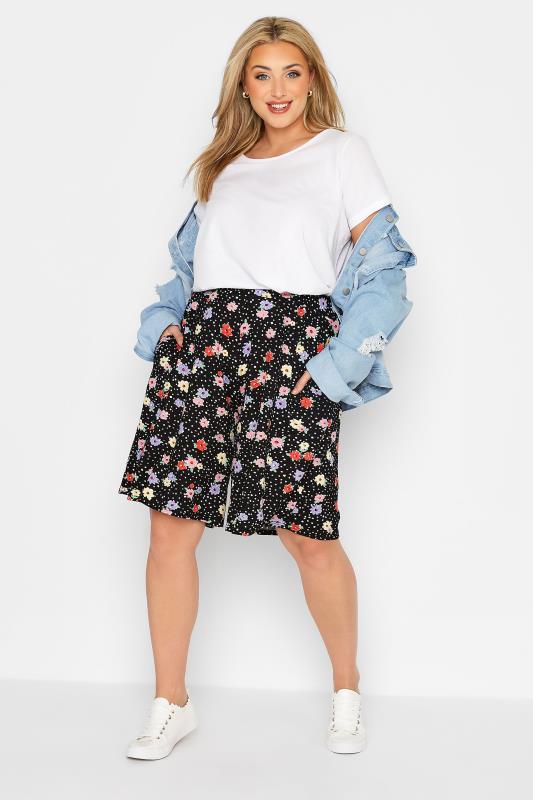 Curve Black Floral Spot Print Jersey Pull On Shorts 2