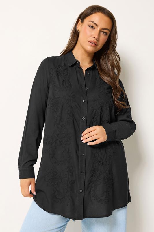  YOURS camisa negra con bordado floral
