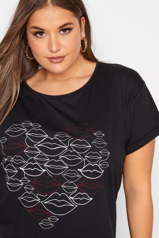 Black Embellished Lips & Heart Print T-Shirt_D.jpg