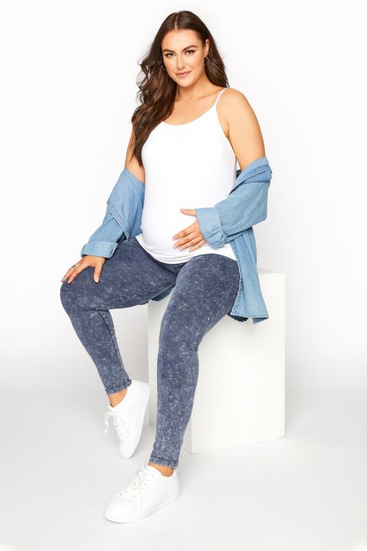  dla puszystych BUMP IT UP MATERNITY Curve Navy Blue Acid Wash Leggings With Comfort Panel