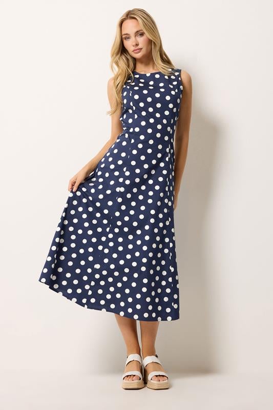  M&Co vestido maxi azul marino con lunares y de corte acampanado