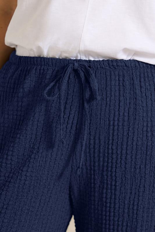 EVANS Plus Size Navy Blue Crinkle Wide Leg Trousers | Evans 4