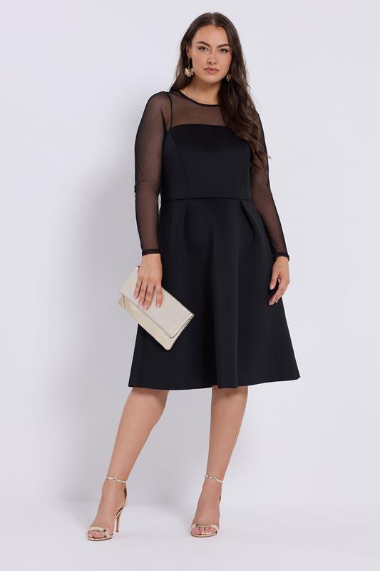 Abito Skater Plus Size Trendyol - Nero, Scollo A V, Corto, 100% Poliestere, Donna