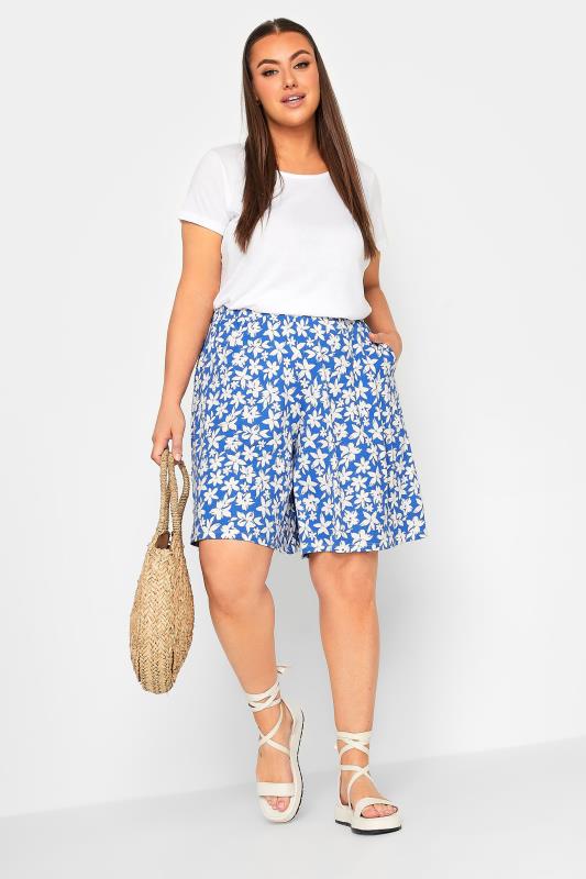 YOURS Plus Size Blue Floral Print Pull On Shorts | Yours Clothing 2