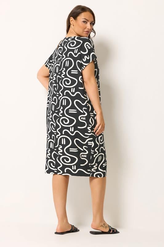 YOURS Plus Size Black Abstract Print Pleat Front Midi Dress | Yours Clothing 2