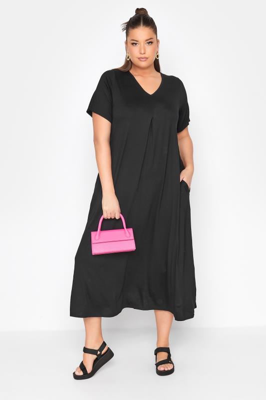 Großen Größen  LIMITED COLLECTION Curve Black Pleat Front Maxi Dress
