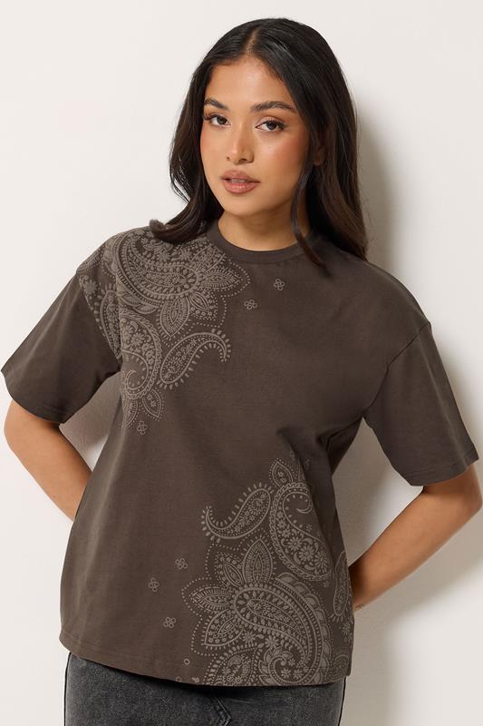  PixieGirl Petite camiseta de algodón marrón chocolate con estampado de paisley