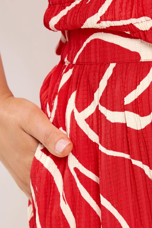 YOURS Plus Size Red Floral Print Skirt | Yours Clothing 4