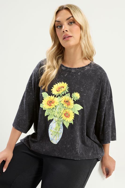  YOURS camiseta gris con lavado ácido y estampado gráfico de girasoles