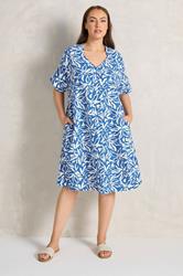 EVANS Plus Size Blue Premium Linen Leaf Print Shift Dress | Evans 1