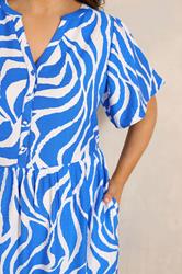 EVANS Plus Size Blue Abstract Print Dress | Evans 4