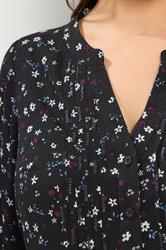 YOURS Plus Size Black Floral Pintuck Top | Yours Clothing 4