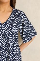 EVANS Plus Size Navy Blue Spot Print Pleat Front Top 4