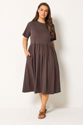 YOURS Plus Size Chocolate Brown Throw on Smock Dress | Yours Clothing 1