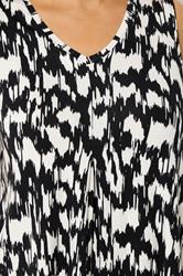 YOURS Plus Size Black Abstract Pleat Vest Top  |Yours Clothing 4