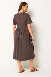 YOURS Plus Size Chocolate Brown Throw on Smock Dress | Yours Clothing 2