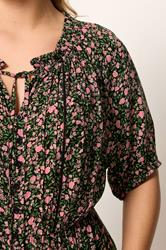 YOURS Plus Size Black Ditsy Floral Pintuck Maxi Dress | Yours Clothing 4
