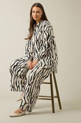 EVANS Plus Size Set Natural Brown Abstract Linen Shirt & Trouser | Evans 3