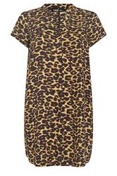 YOURS Plus Size Black Leopard Pleat Front Dress | Yours Clothing 5