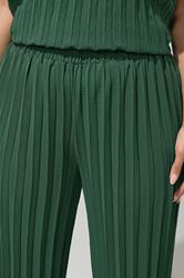 YOURS LONDON Plus Size Green Pleated Set | Yours Clothing 4
