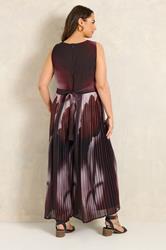 EVANS Plus Size Dark Red Abstract Print Pleated Jumpsuit | Evans 2