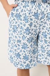YOURS Plus Size Blue Ditsy Floral Shorts | Yours Clothing 4