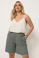 YOURS Plus Size Black Ditsy Floral Textured Shorts | Yours Clothing 3