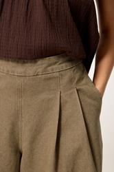 PixieGirl Petite Women's Brown Pleat Front Wide Leg Jeans | PixieGirl 4