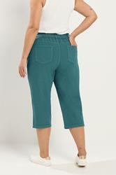 YOURS Plus Size Green Cropped Trousers | Yours Clothing 2